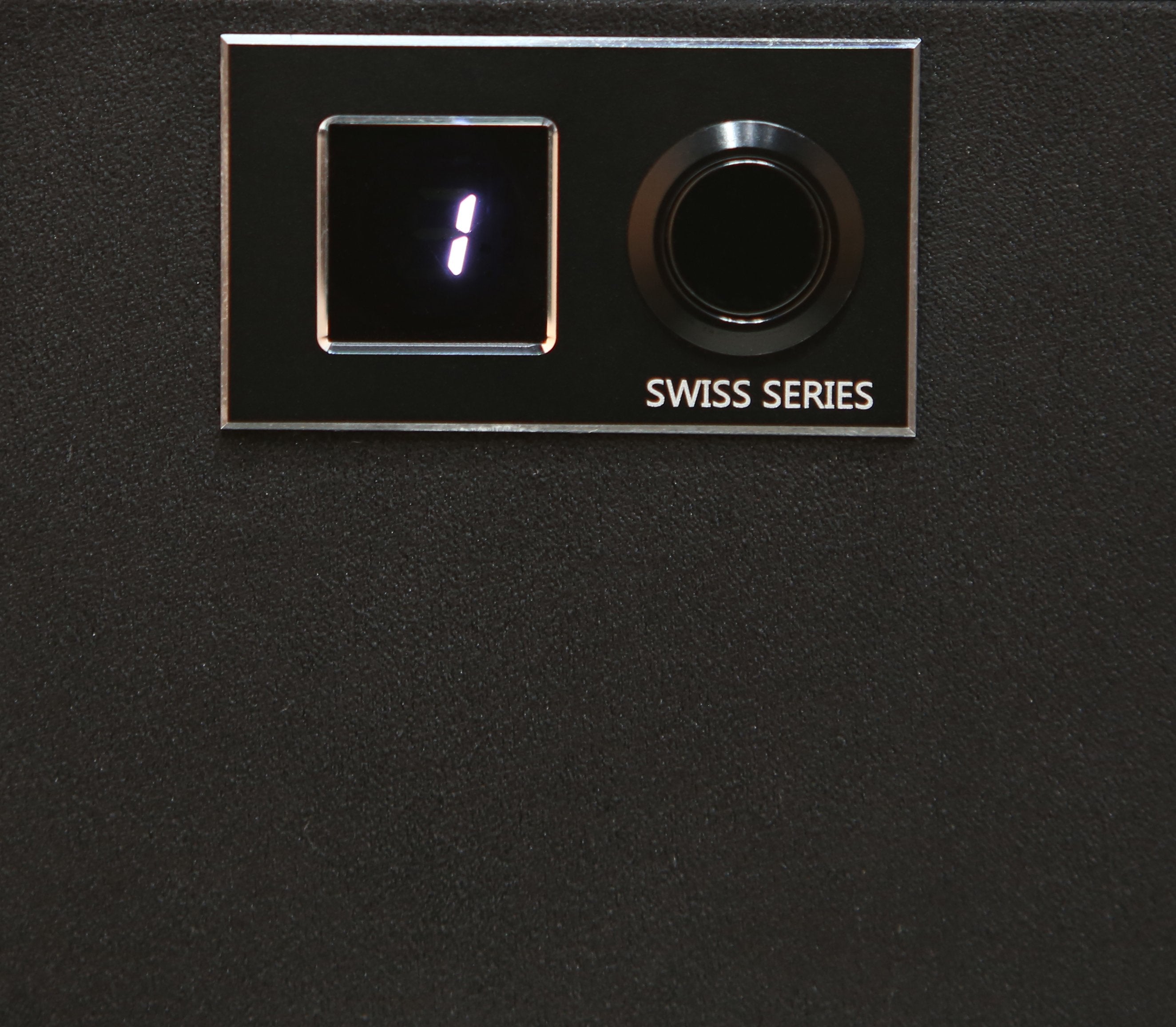 Swiss Series Lea 1.20 B